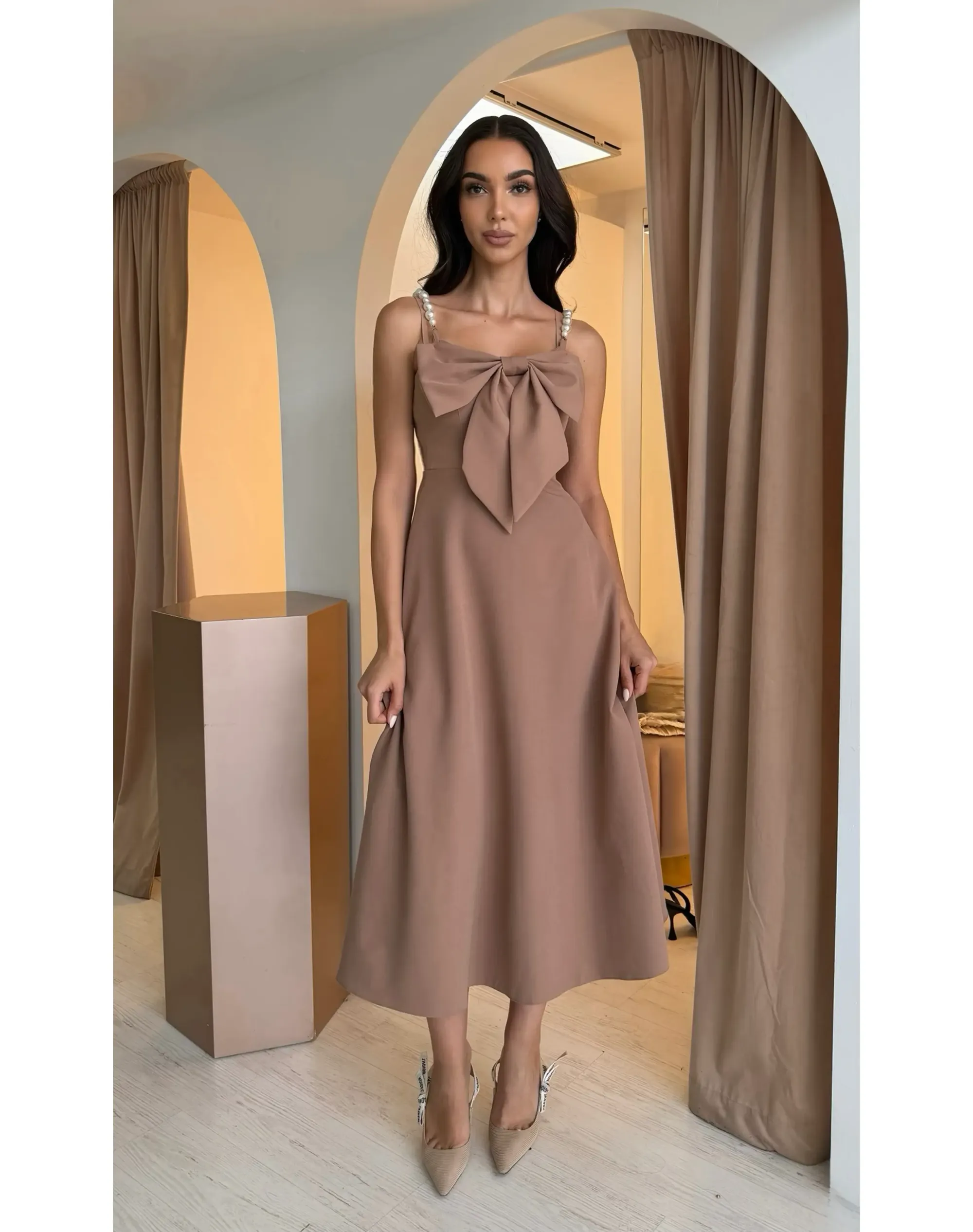 Wenda bow detailed dress