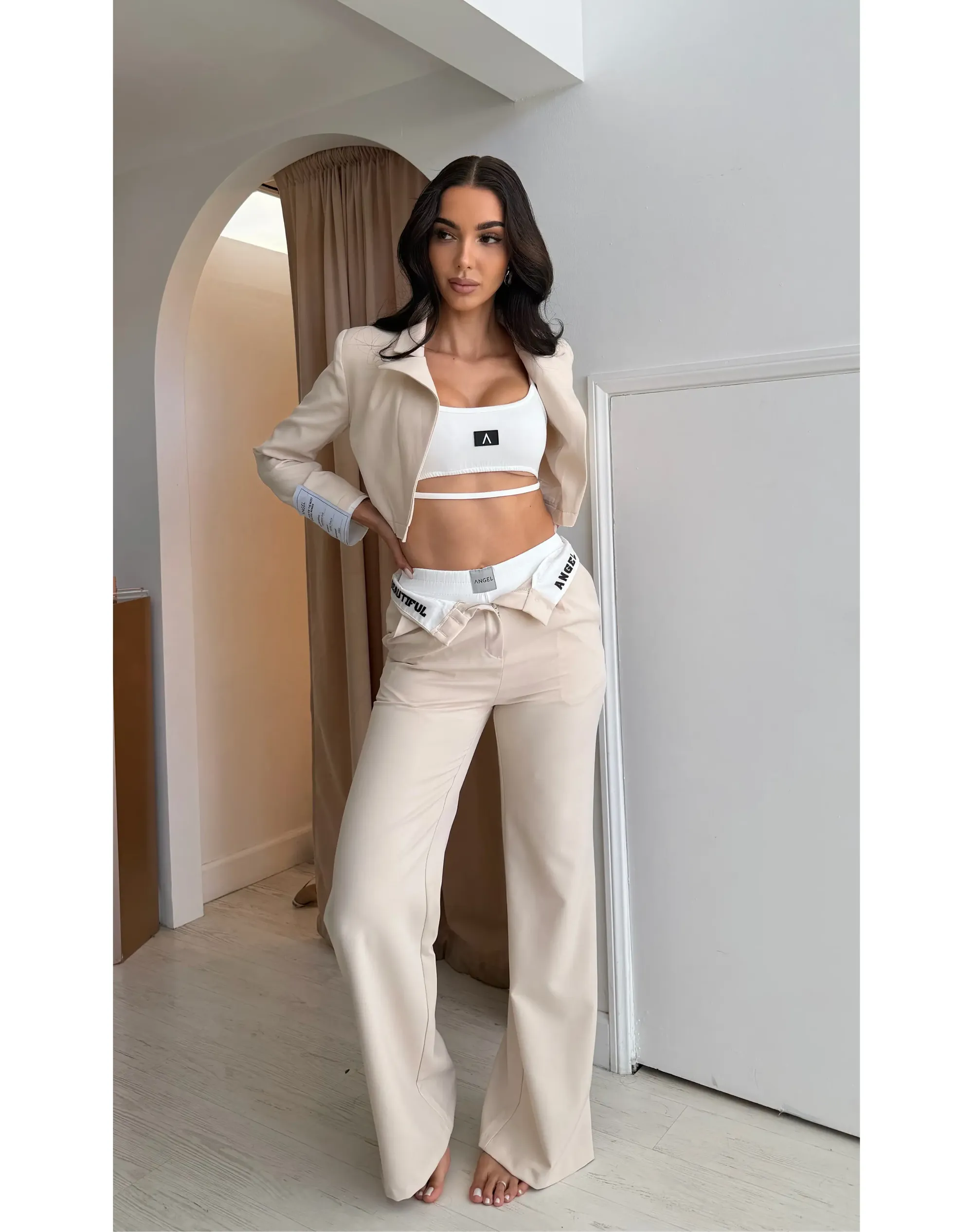JessiE Four Piece Set