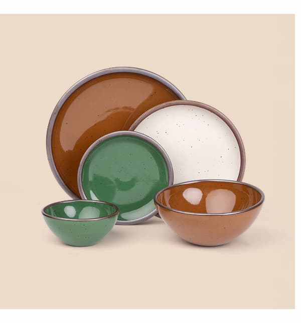 Potter's Dinner Set in Curio