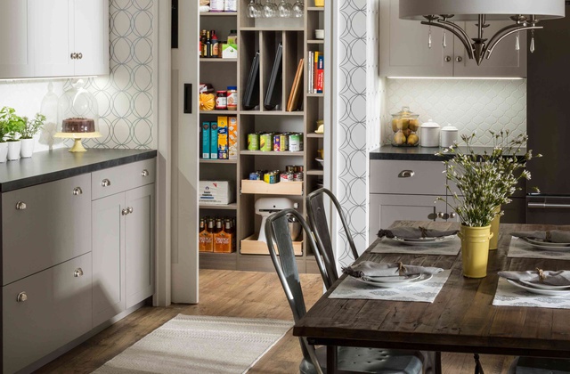 EasyClosets walk-in pantry