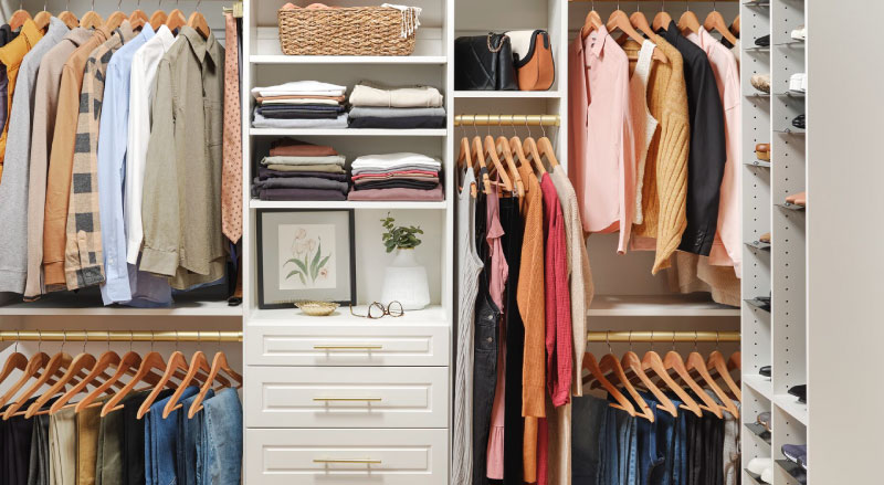 EasyClosets Walk-In Closet 