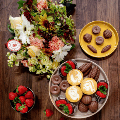 Fall Cheesecake Box and Flowers