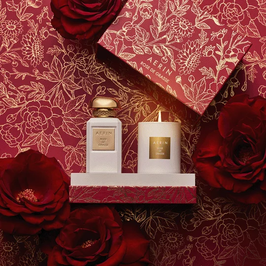 A Warm and Comforting Fragrance for fall | Discover more about this limited edition interpretation of signature amber Musk. Featuring rich and delectable notes of Vanilla, Marshmellow, and Amber that are perfect for Autumn| READ NOW
