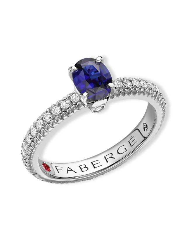 Fluted Blue Sapphire Ring with Diamond Shoulders
