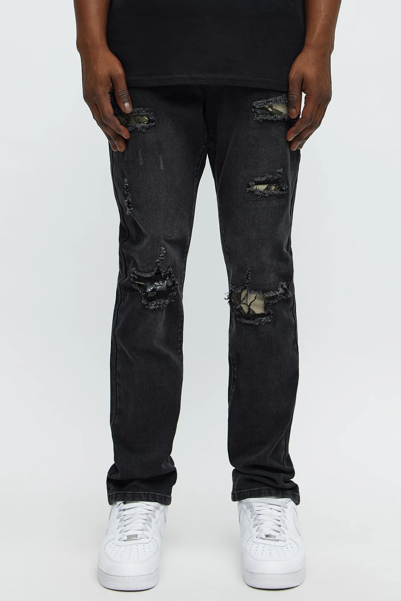 Image of Slim Wood Stealth Jeans - Black Wash