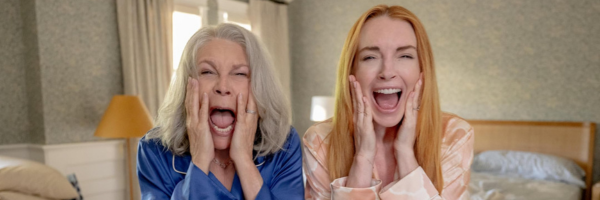 Jamie Lee Curtis and Lindsay Lohan in Freakier Friday-1