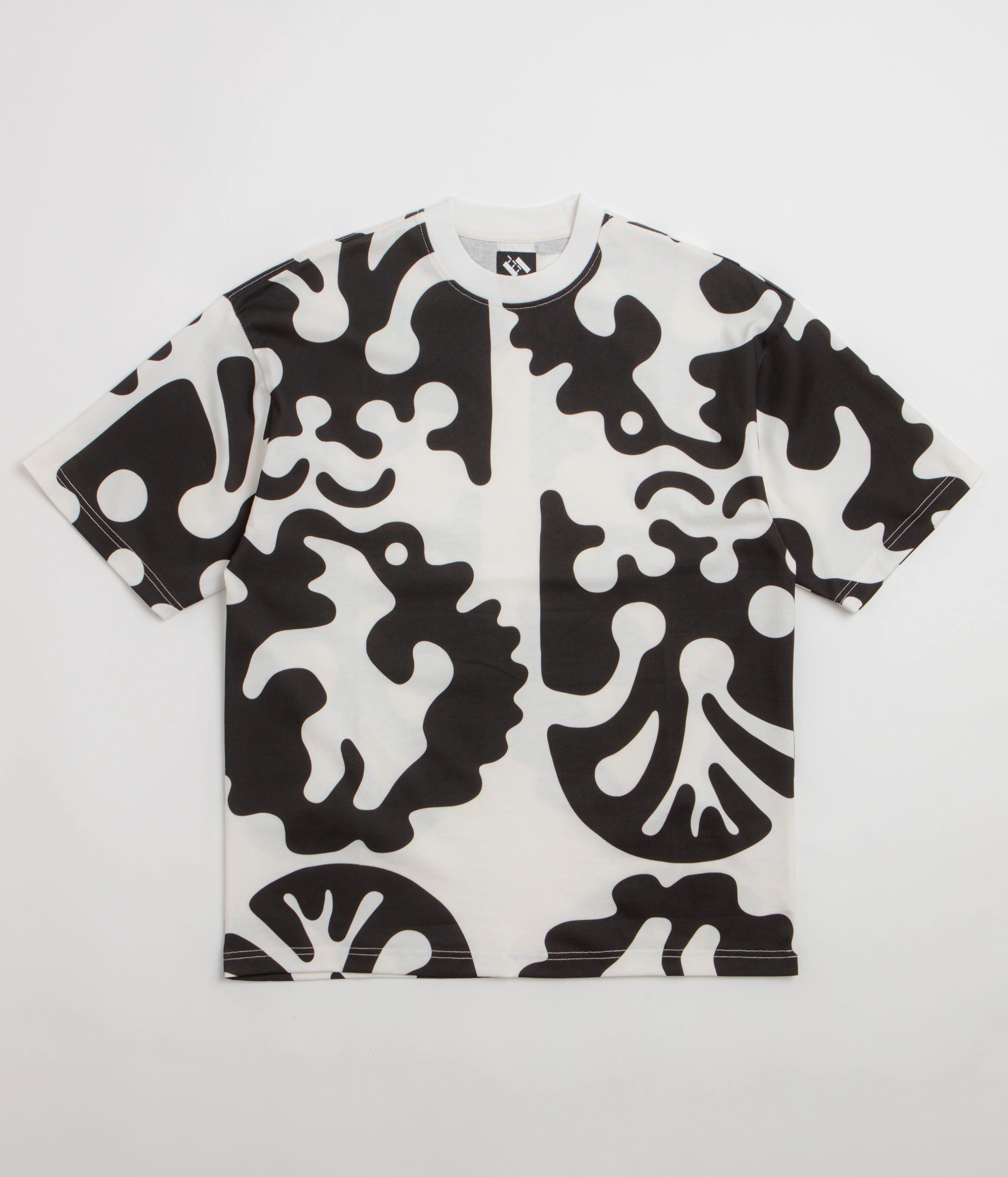 Image of The Trilogy Tapes Clogged Bear T-Shirt - Black / White