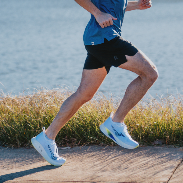 Man running in Mizuno Neo Zen 2 shoes