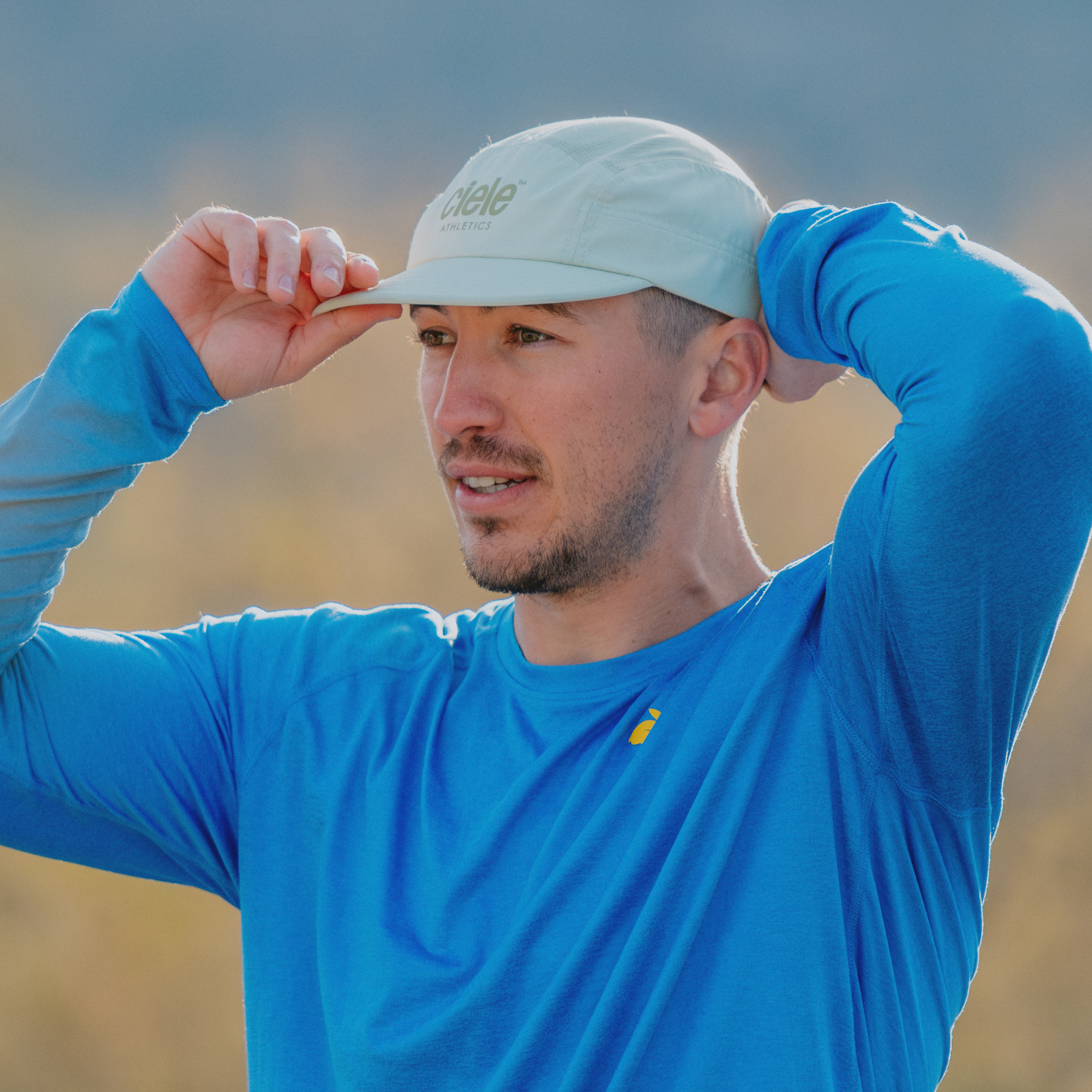 Man wearing a running hat