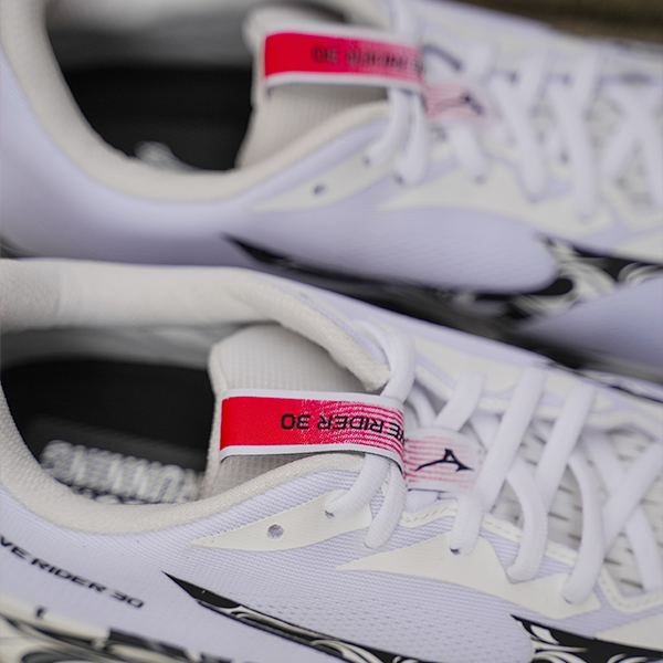 Mizuno Wave Rider 30