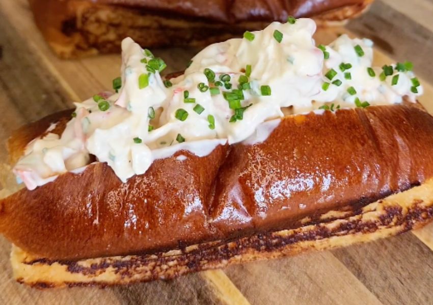 Video Recipe for Lobster Rolls