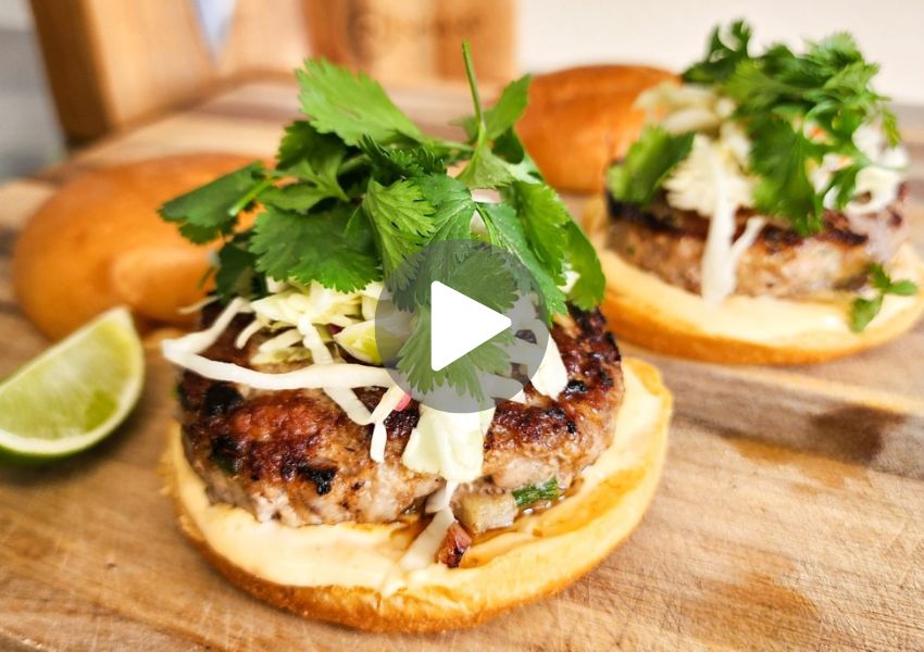 Follow-along video recipe for apple pork burgers