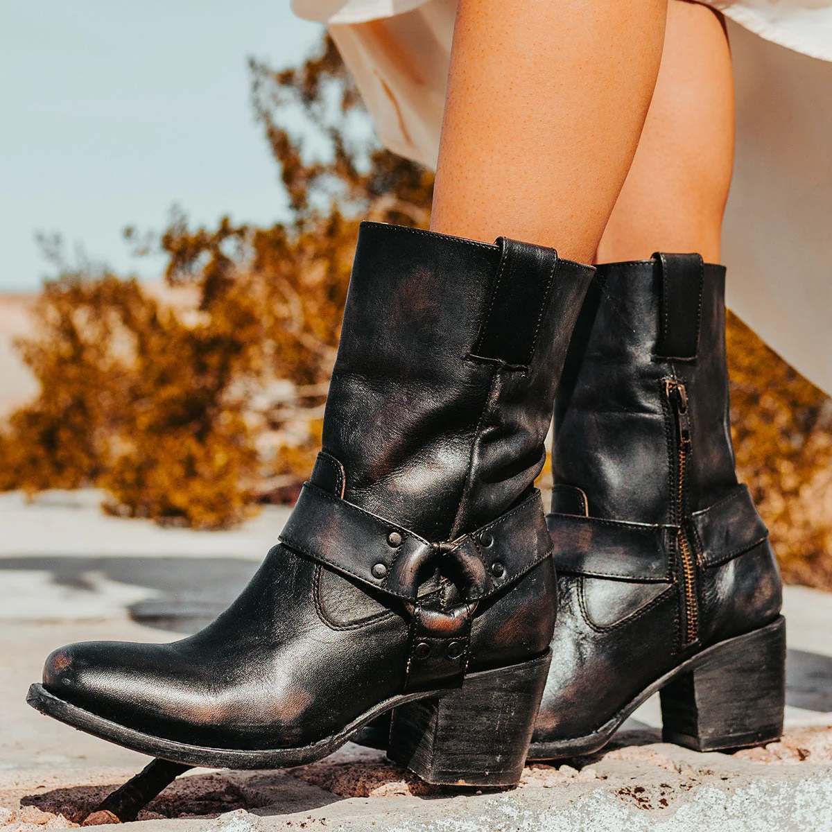 Image of Darcy - Black
