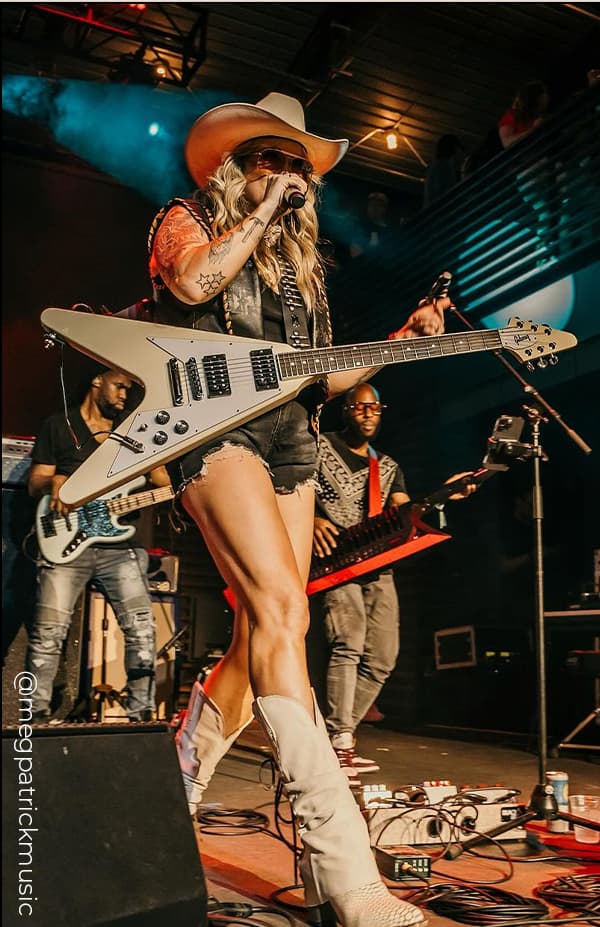 JULES White Snake