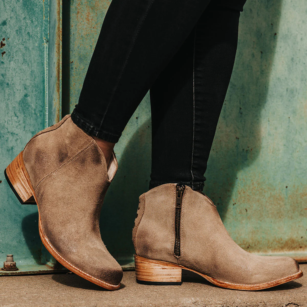 Image of Hippy - Beige Suede