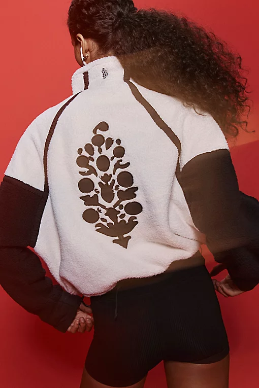 Mountain High Logo Half Zip Fleece