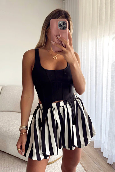 CHLOE SKORT