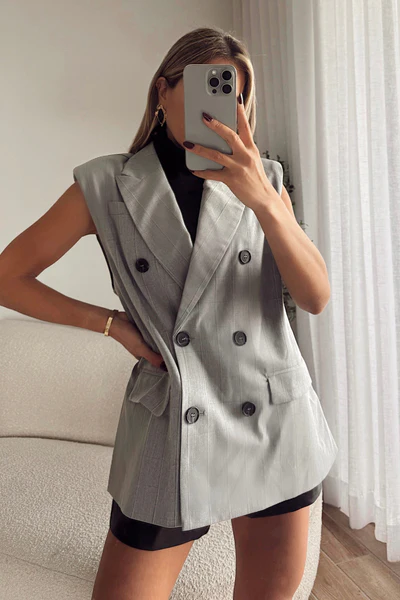 NORA BLAZER