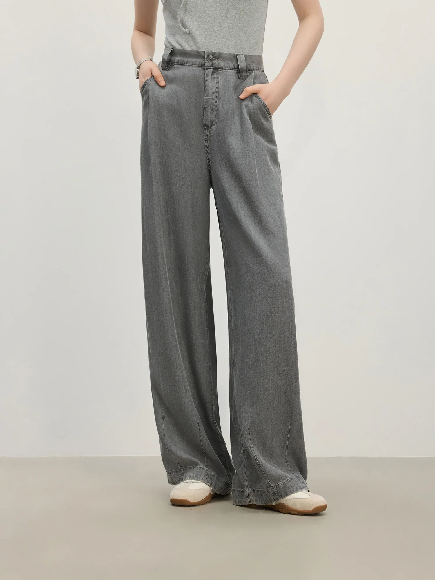 Image of Draped Relaxed Wide-Leg Denim Pants