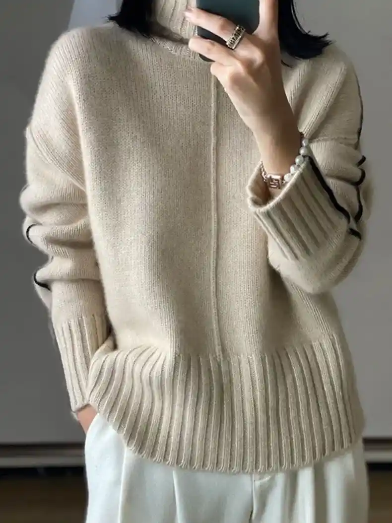 Image of Cashmere Wool Blended Turtleneck Sweater