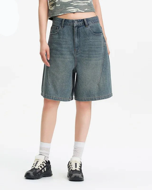 Image of Loose-Fitting Hip-Covering Slimming Denim Shorts