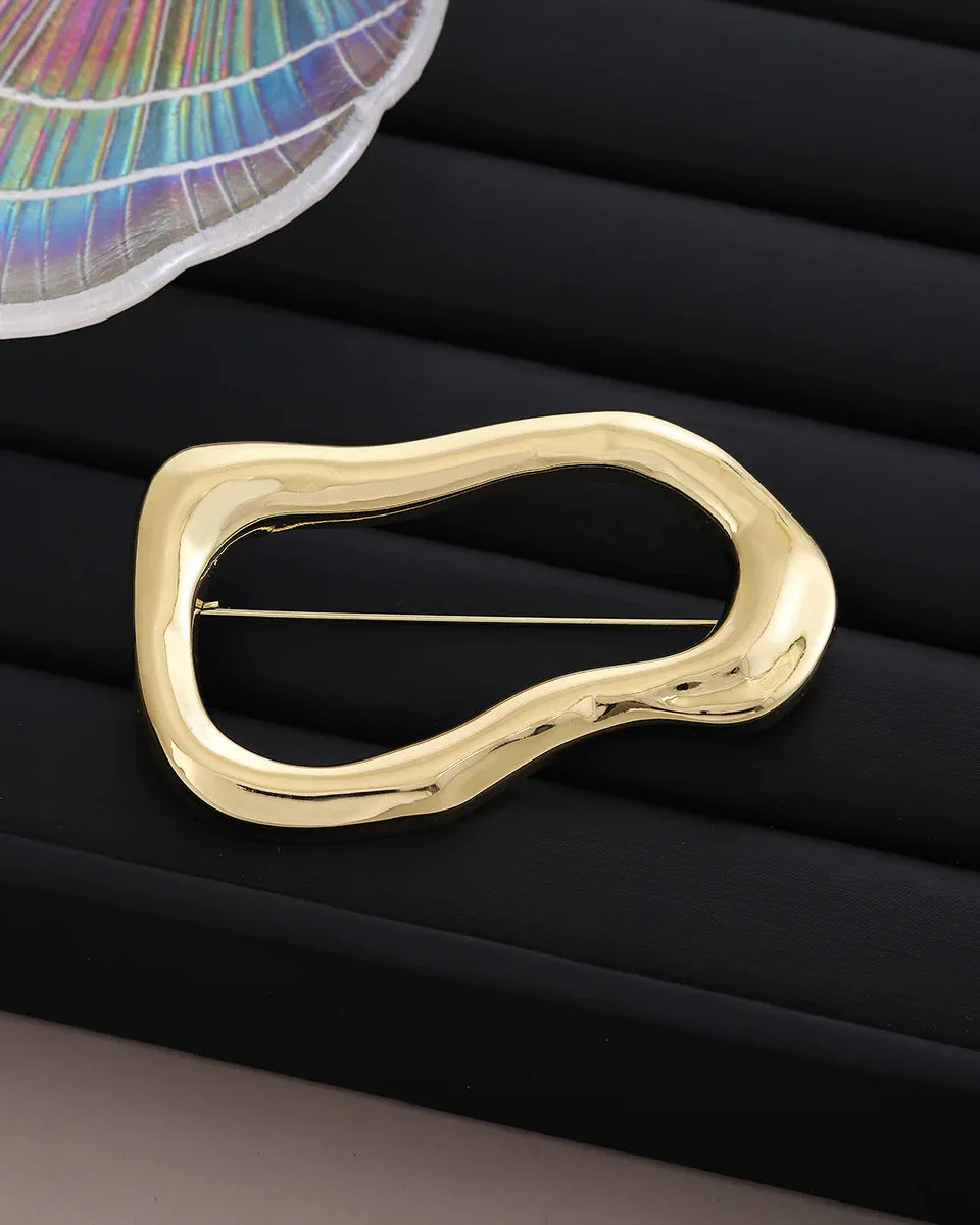 Image of Irregular Oval Polished Brooch