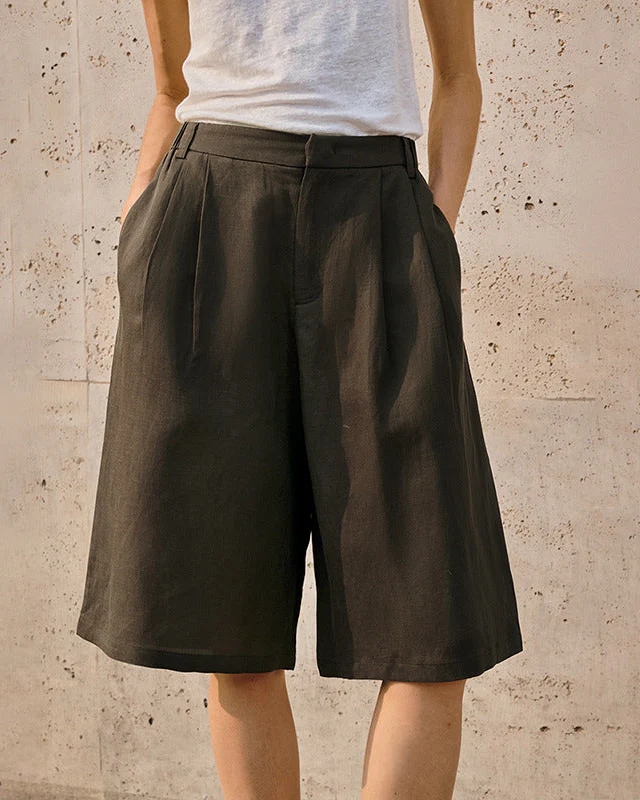 Image of Casual High-Waisted Knee-Length Shorts