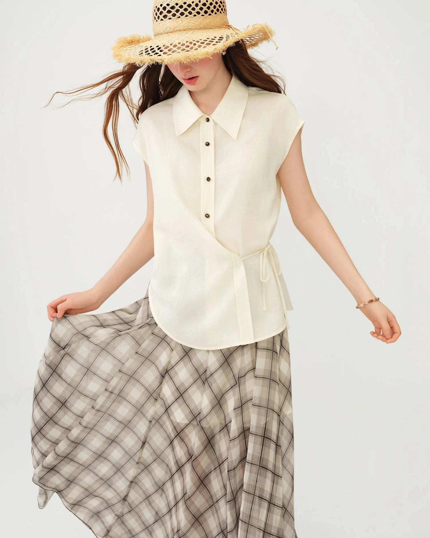 Image of Minimal Effortless Knit Sleeveless Shirt