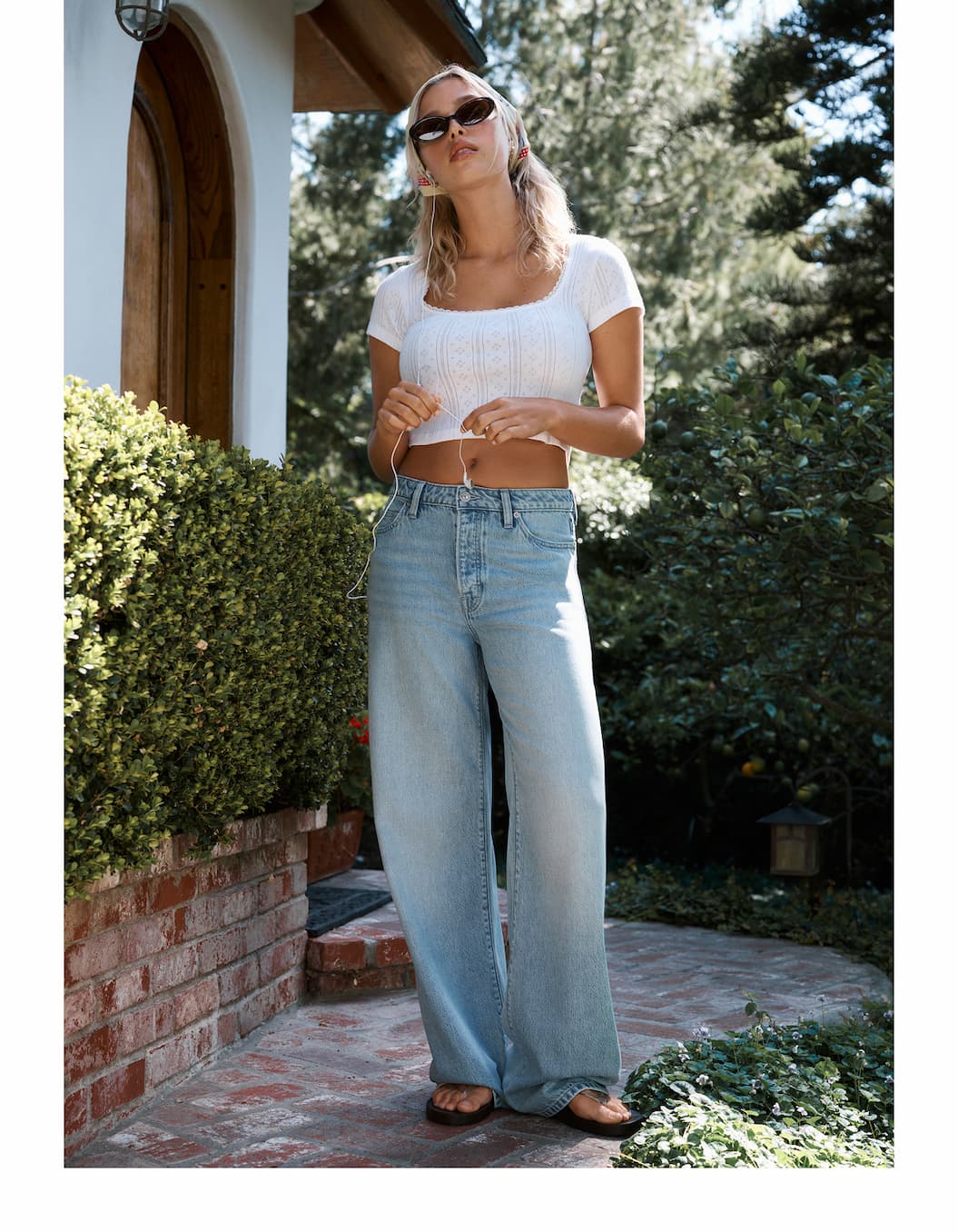 SHOP JUST IN - SUMMER DENIM - WEIGHTLESS DENIM