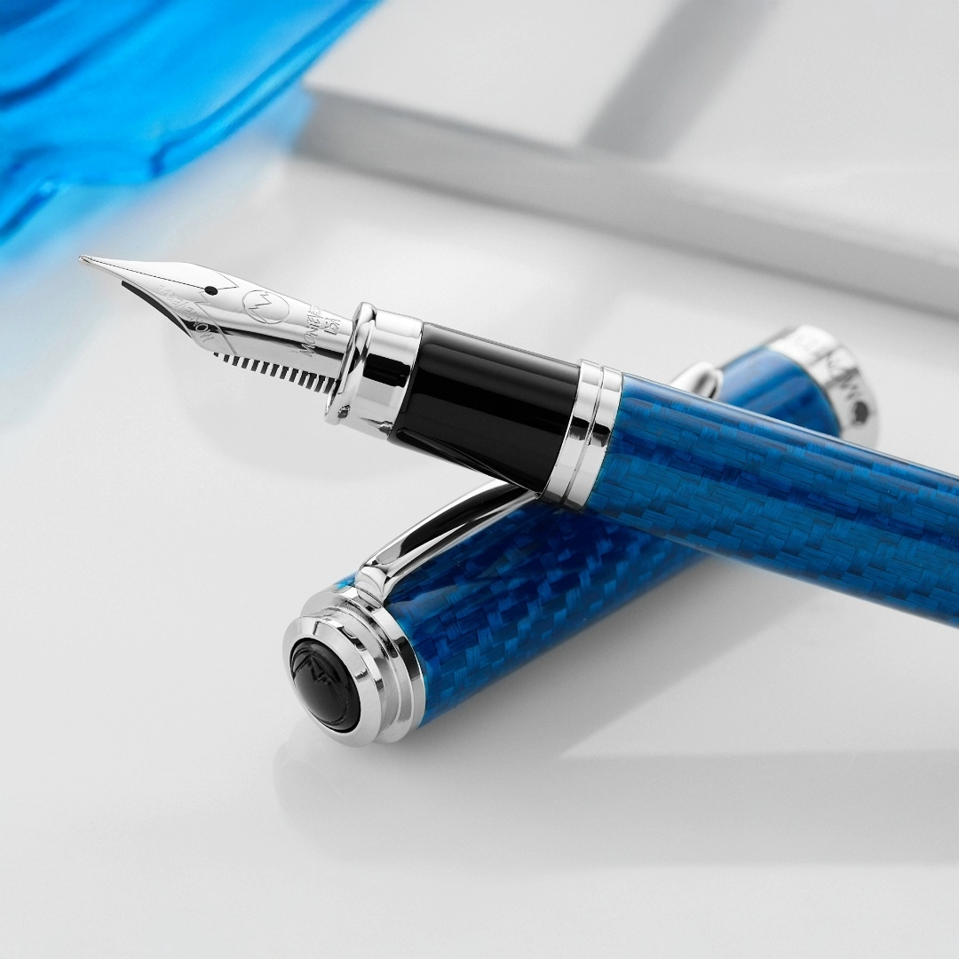 Monteverde Innova Fiberglass Fountain Pen - Sapphire (Special Edition)