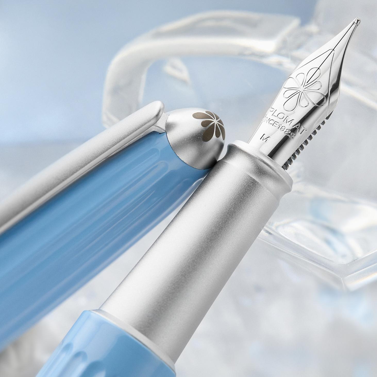 Diplomat Aero Fountain Pen - Ice Blue (Special Edition)