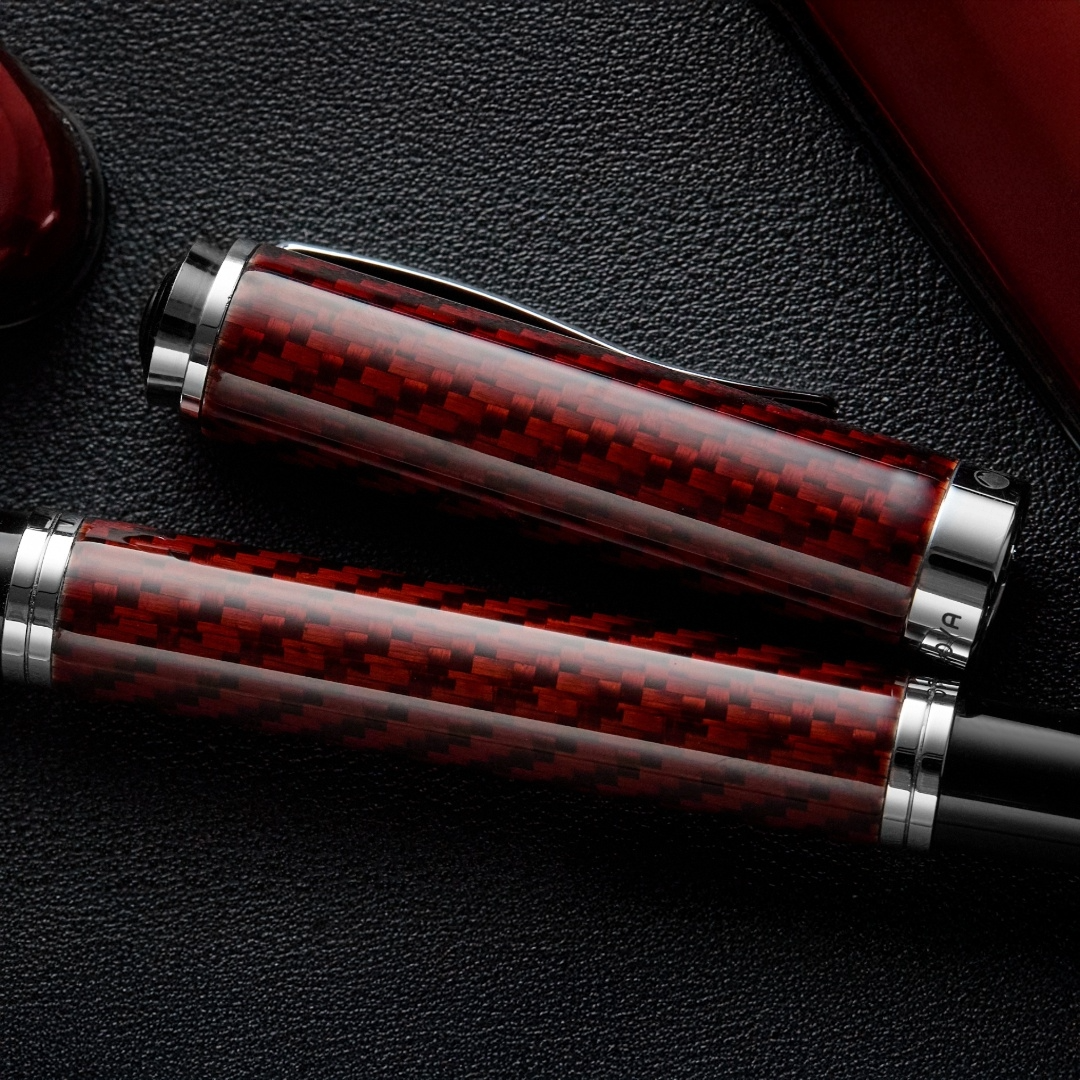 Monteverde Innova Fiberglass Fountain Pen - Garnet (Special Edition)