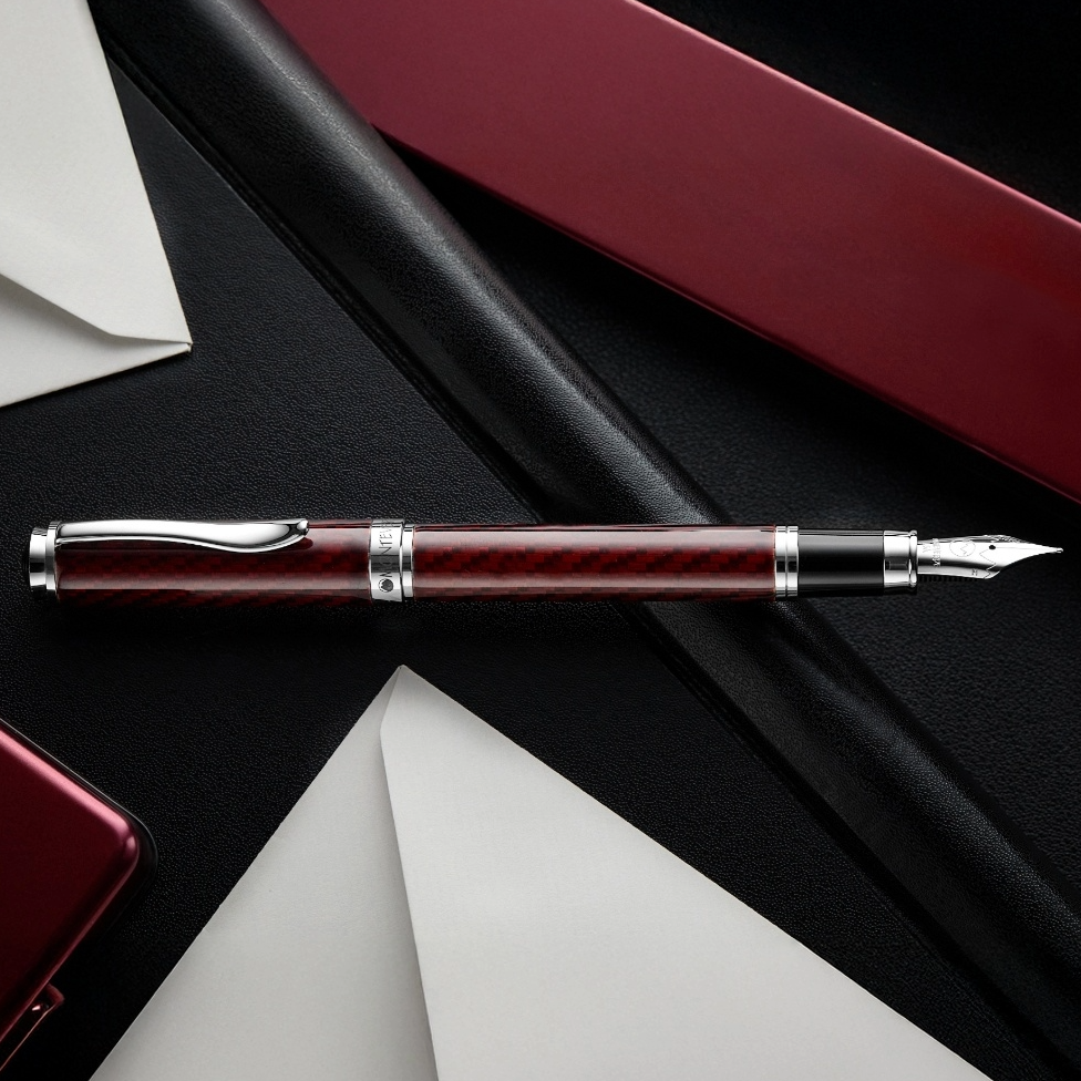 Monteverde Innova Fiberglass Fountain Pen - Garnet (Special Edition)