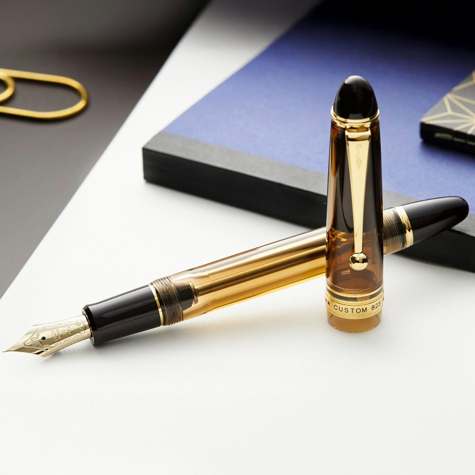 Pilot Custom 823 Fountain Pen - Amber