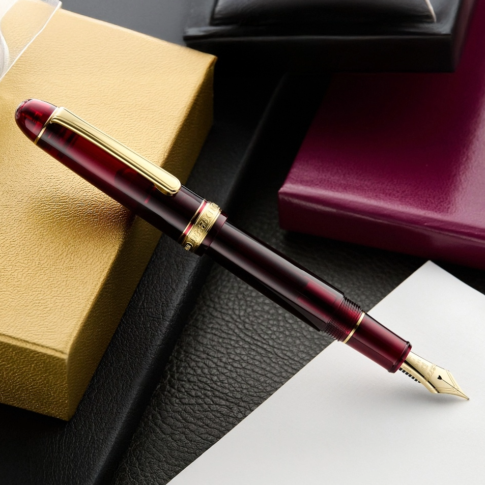 Platinum #3776 Century Bourgogne/Gold