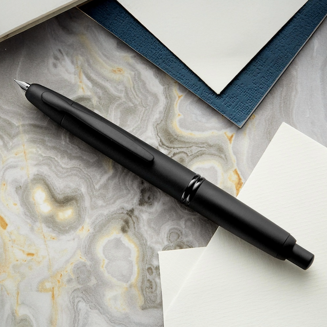 Pilot Vanishing Point Fountain Pen - Black Matte