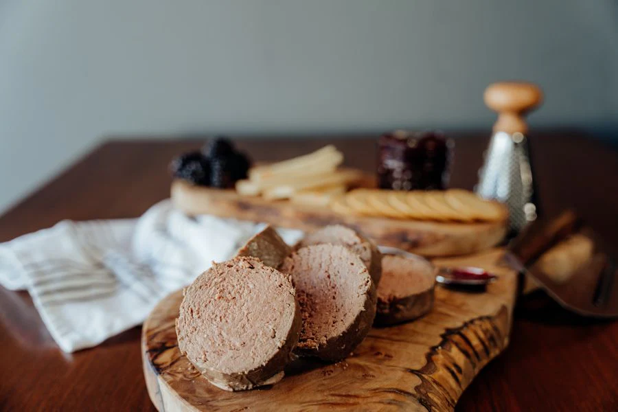 Image of Beef Braunschweiger End Pieces - 1 lb.