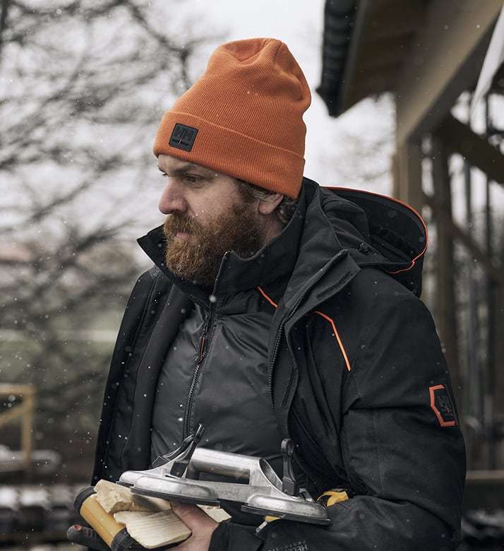 Hats & beanies