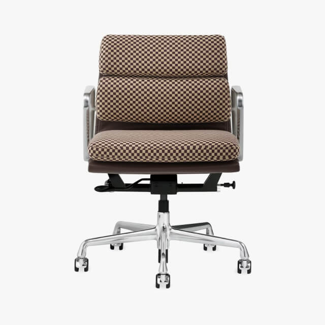 View Eames Soft Pad Chair