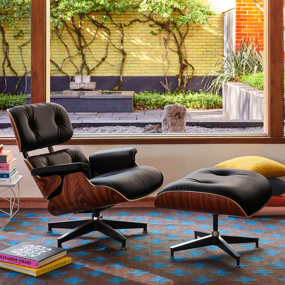 Lounge Chairs & Ottomans