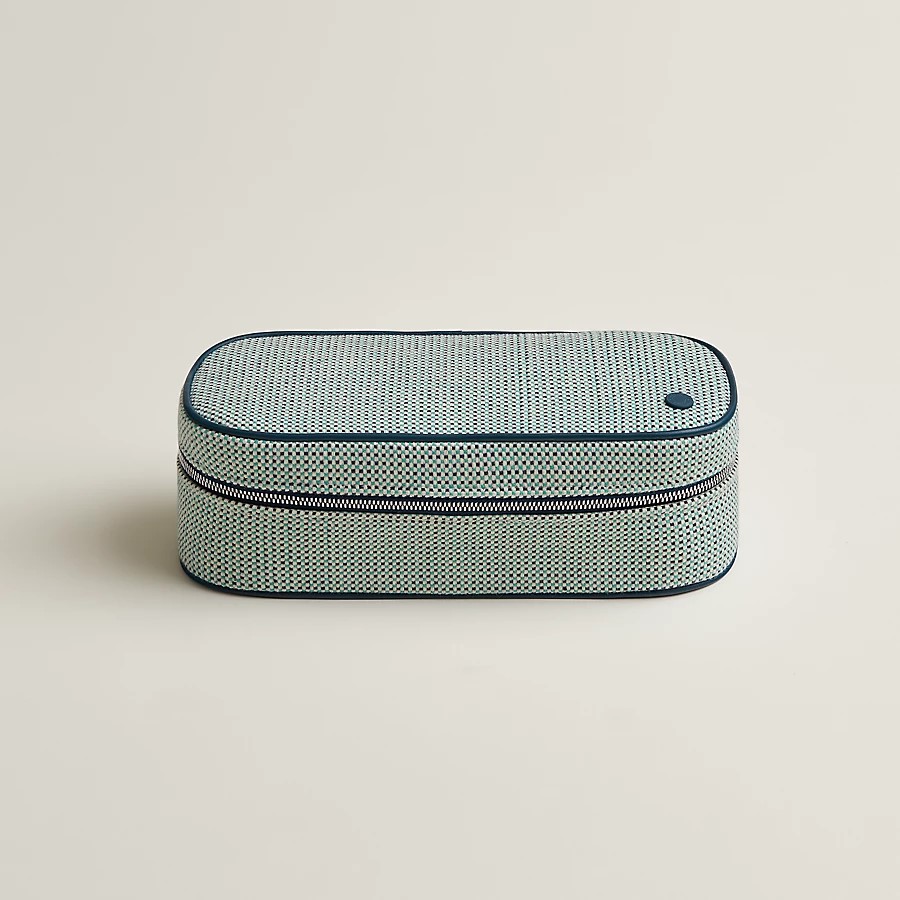 ESCALE CASE