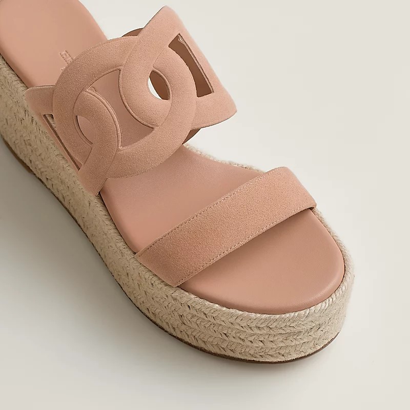 image of the Ithea 30 espadrille