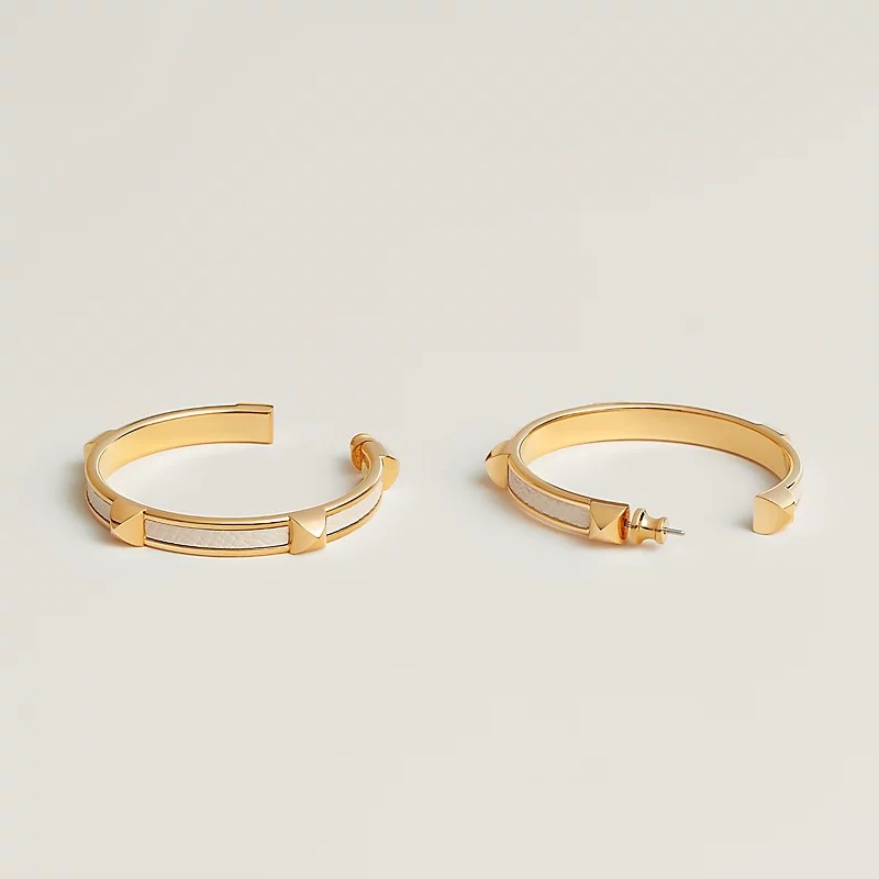 Image of Athena simple stud ring