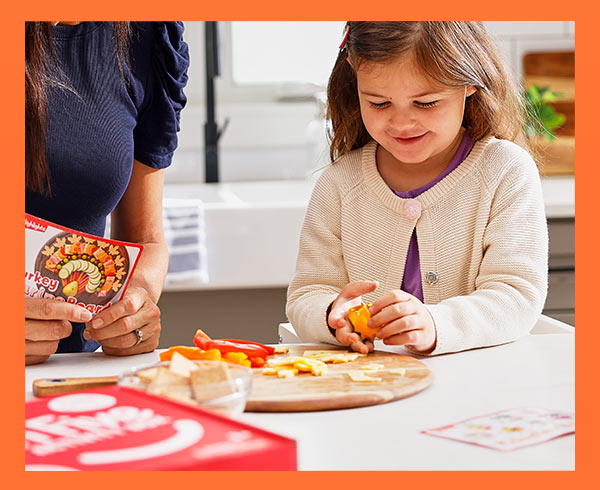 SNACK With High Five Activity Box. 