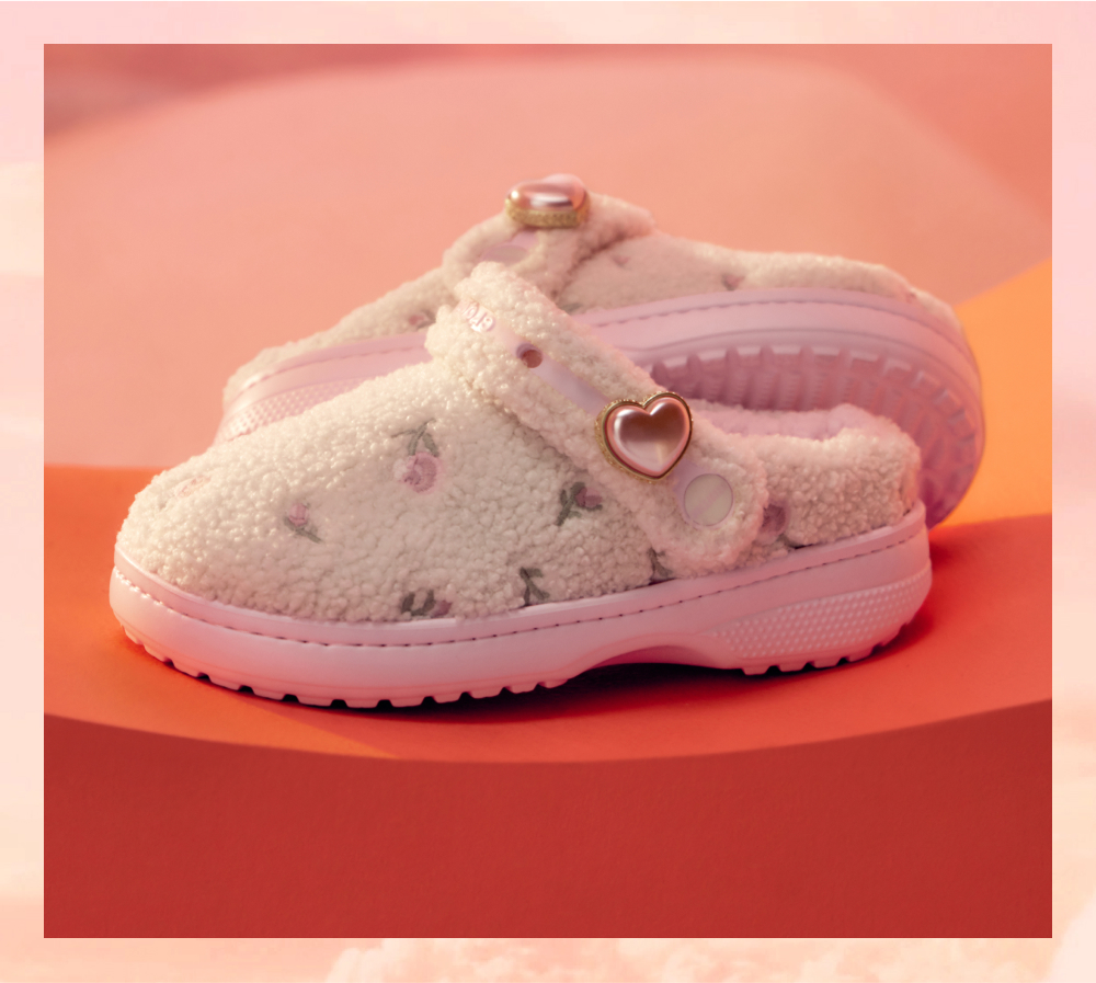 Dropping Soon  [[Hollister + Crocs]]