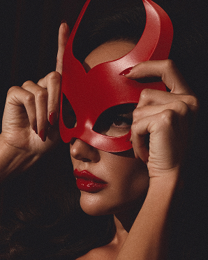 horny-mask-red