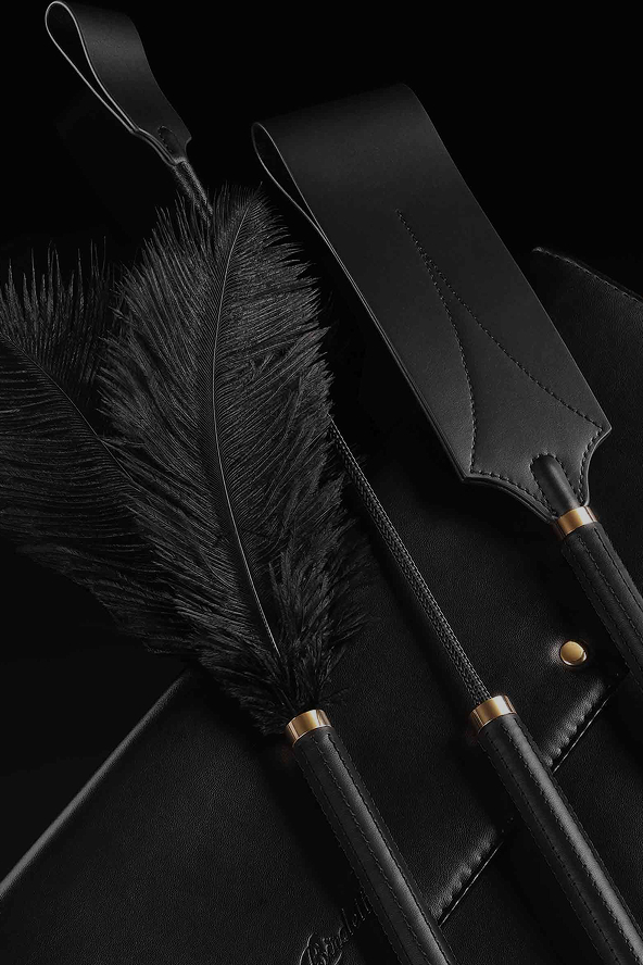 ss-snm-kit-black-tickler-riding-crop-paddle