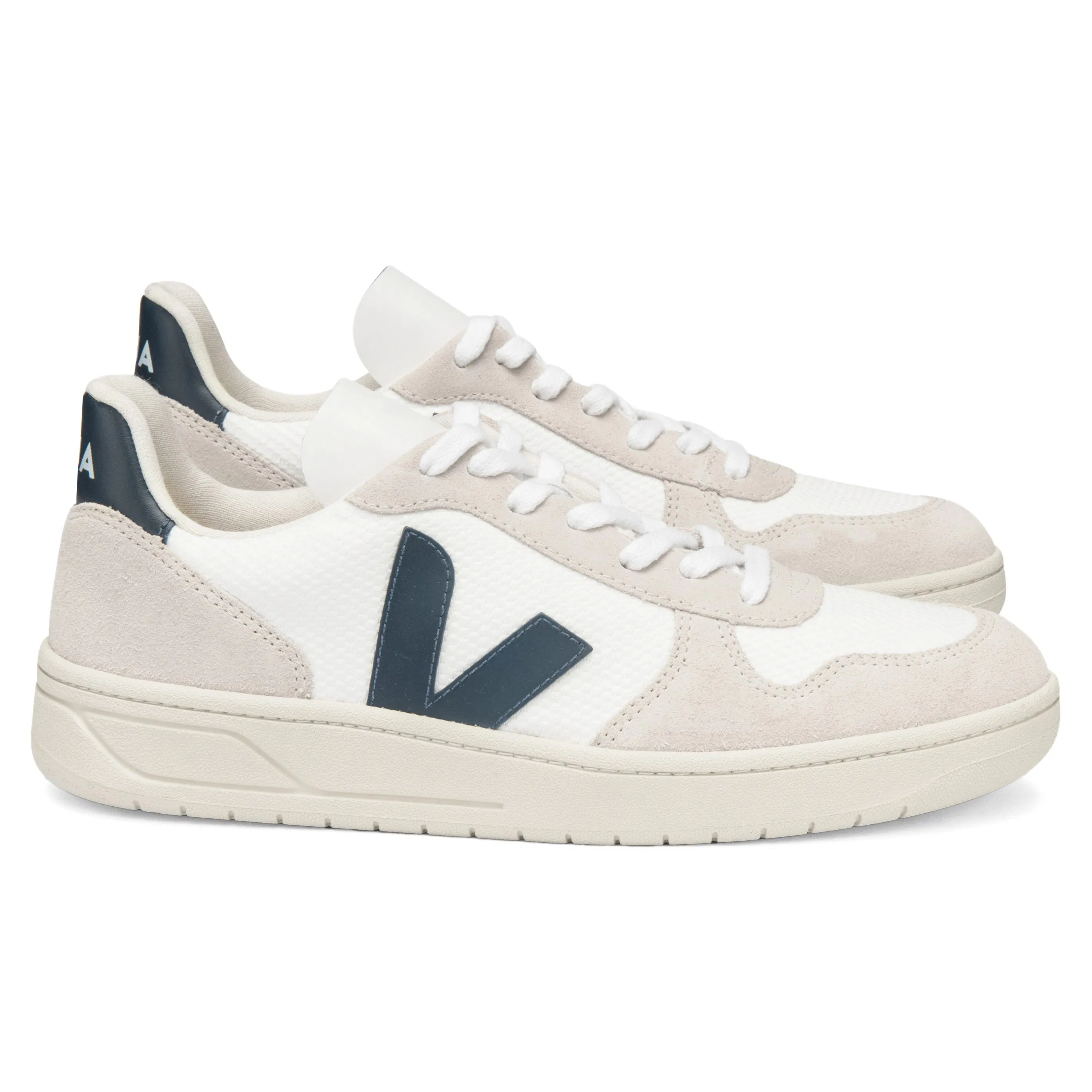 V-10 Sneaker