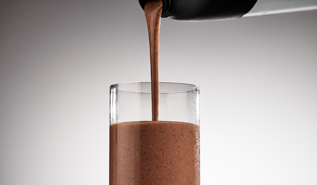 Black Edition pouring
