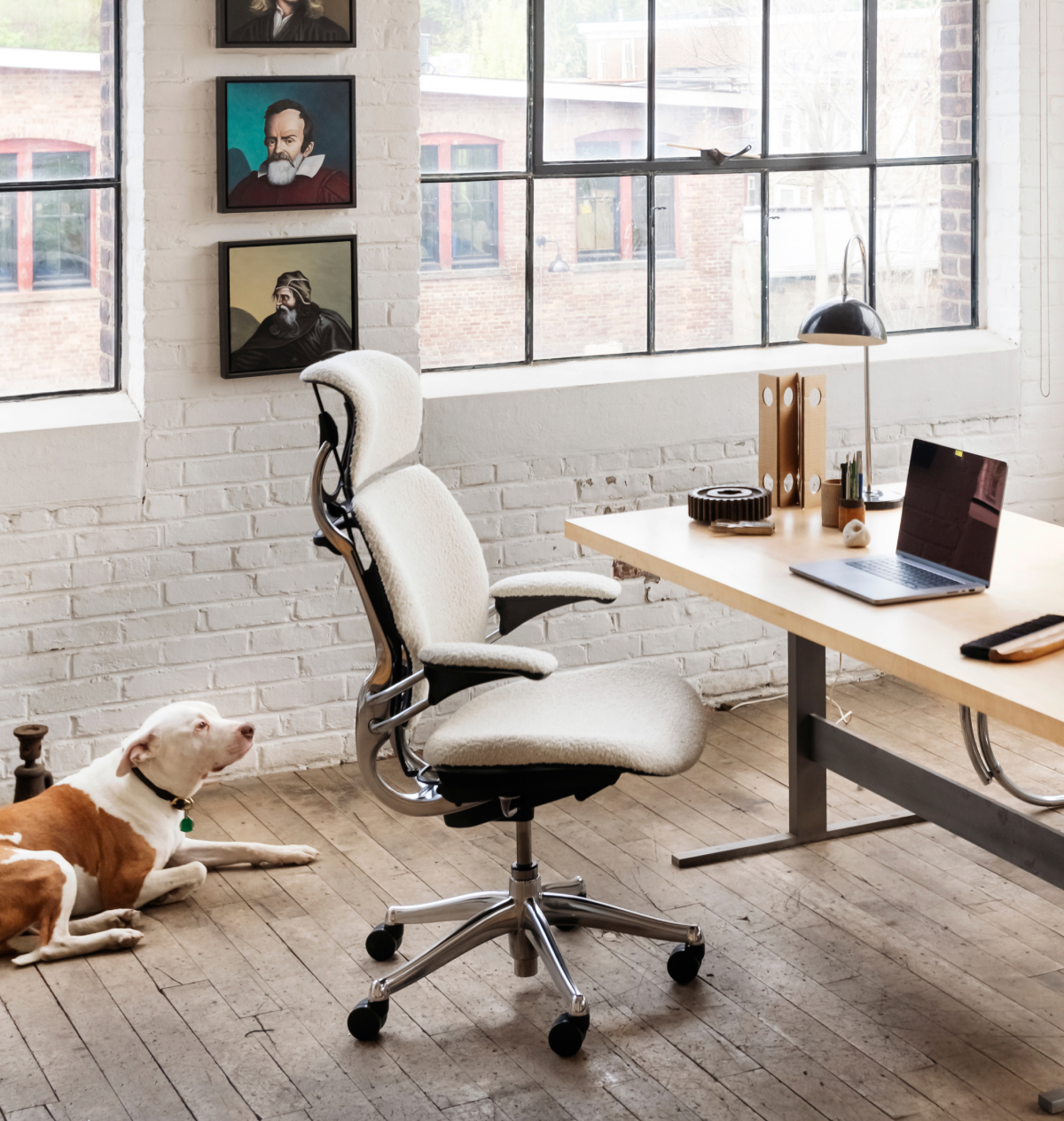 Freedom Headrest, Kvadrat Elle
